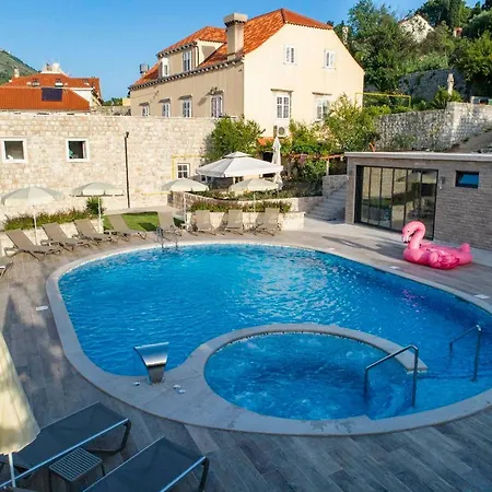 Bova Luxury Bed and Breakfast 4*